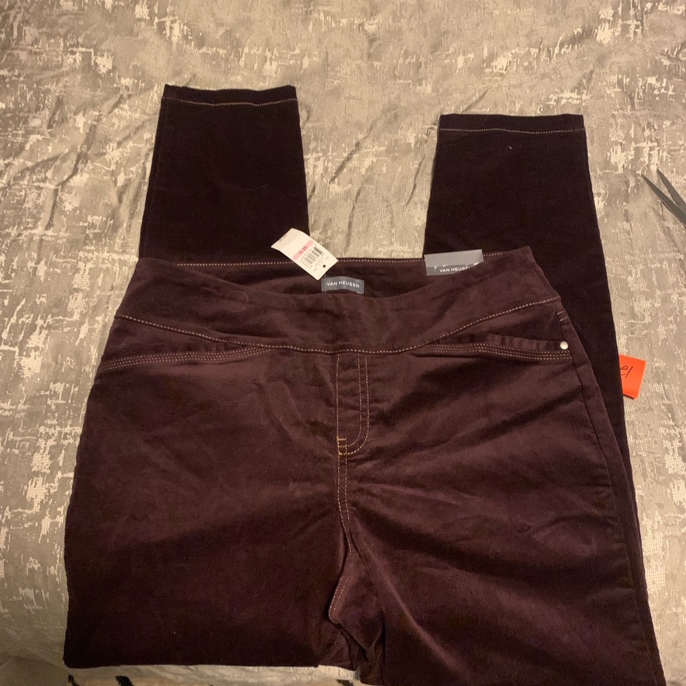NWT Maroon Van Heusen corduroy pants